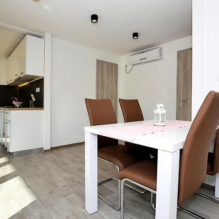 Holiday home Amazing In With Wifi
