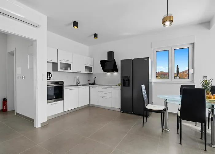 Vikendica Amazing In With Wifi