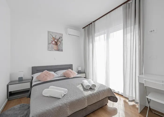 Amazing In With Wifi Vikendica Vodice